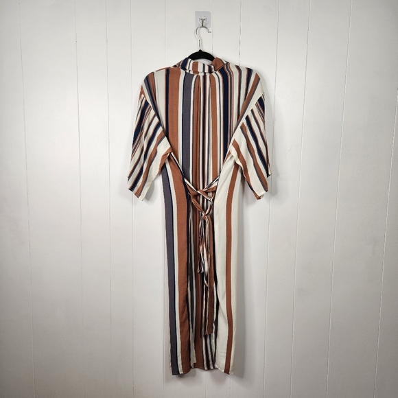 The Dress Forum Striped Midi Summer Classic Vacation Resort Elbow Sleeves Medium - Picture 5 of 13
